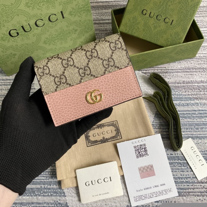 G*u*i wallets & purse